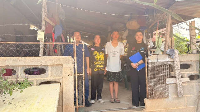 ลงพื้นที่เยี่ยมผู้ประสบปัญหาทางสังคม กรณีเด็กยากไร้ด้อยโอกาสในตำบลต้าผามอก